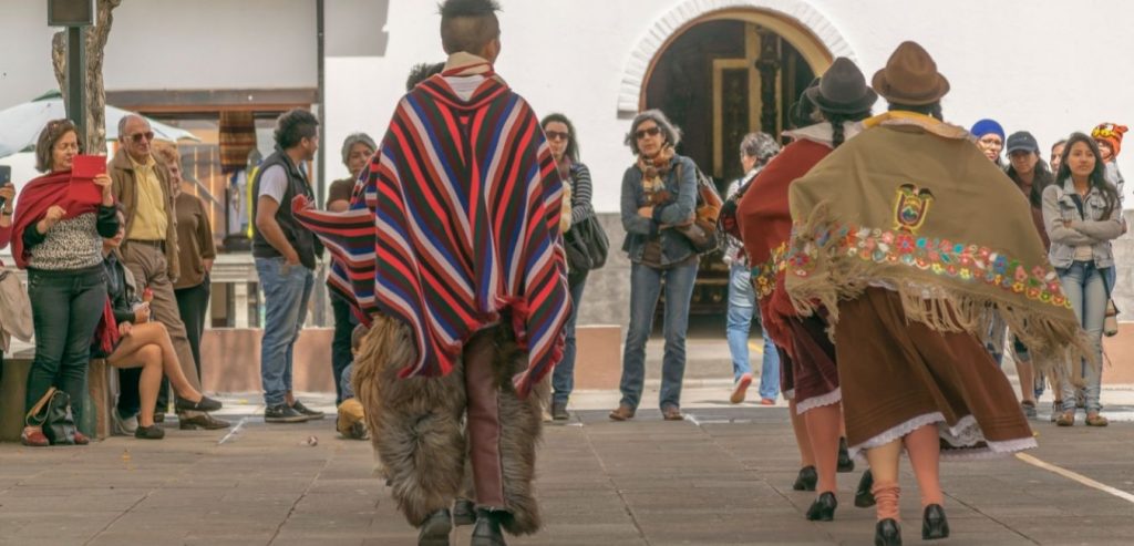 Culturas del Ecuador y sus tradicionales Bailes 